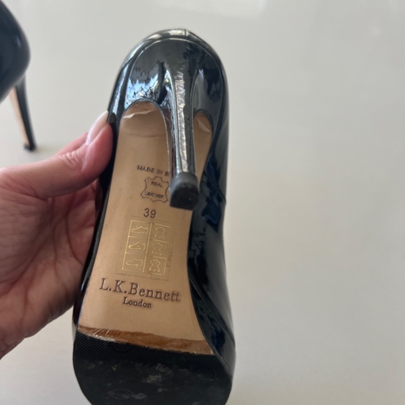 L.K. Bennett Sledge Black Patent Platform Court Heels Size 39 - Picture 6 of 11